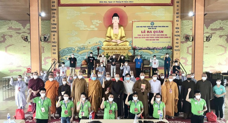 64 Tăng Ni, Phật tử tỉnh Đồng Nai xuất phát đợt 2 tình nguyện chống dịch Covid-19