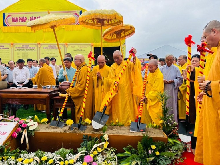 Lễ động thổ khởi công xây dựng chùa Hải An