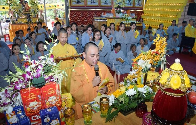  Pháp hội Dược Sư cầu nguyện bình an tại chùa Diêm Hà Trung 
