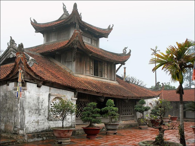 Chùa Bút Tháp - một trong các ngôi chùa tại miền Bắc Việt Nam