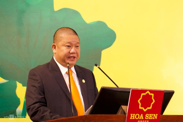 Ông Lê Phước Vũ tại phiên họp đại hội đồng cổ đông ngày 21-1 - Ảnh: Phương Đông