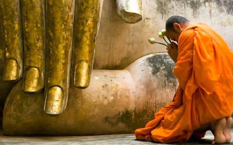 Thấy Phật, nghe Phật bằng niềm tin và căn lành