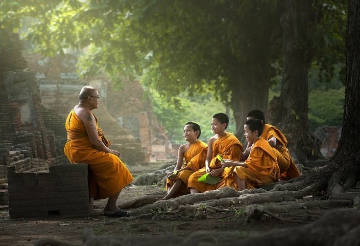 Chỉ có tâm từ mới là yêu thương đích thực, tình yêu của từ tâm rộng lớn như mẹ yêu con, như Phật thương chúng sinh, luôn mang đến lợi mình và ích người - Ảnh minh họa