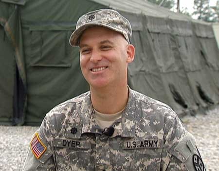 Thomas Dyer là sư tuyên úy Phật giáo đầu tiên trong lịch sử Quân đội Hoa Kỳ. Sư sẽ nhận sứ mệnh đến Iraq vào tháng 12/2009.