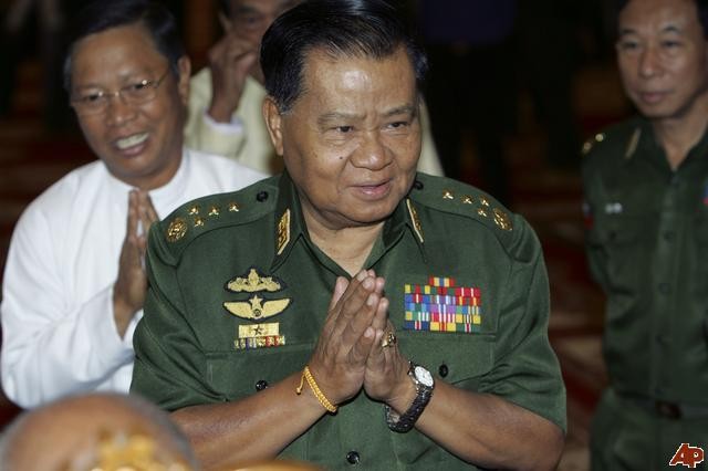 Tướng Than Shwe, lãnh đạo chính phủ quân sự Myanmar