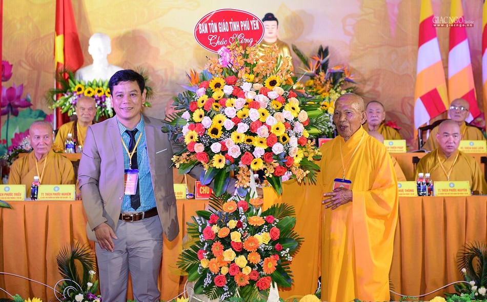 Phú Yên: Hòa thượng Thích Đồng Tiến được tái suy cử Trưởng ban Trị sự Phật giáo tỉnh (2022-2027) ảnh 21
