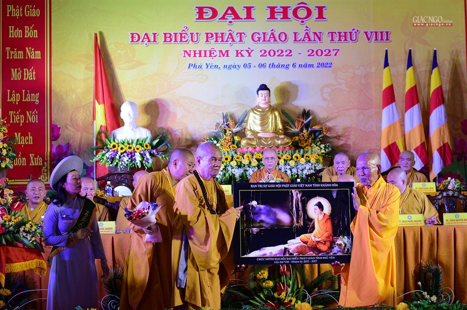 Phú Yên: Hòa thượng Thích Đồng Tiến được tái suy cử Trưởng ban Trị sự Phật giáo tỉnh (2022-2027) ảnh 29