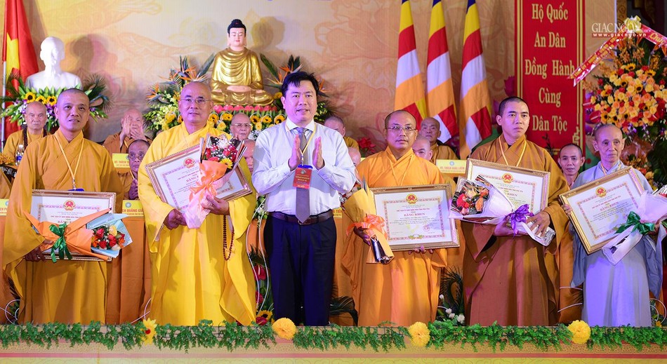 Phú Yên: Hòa thượng Thích Đồng Tiến được tái suy cử Trưởng ban Trị sự Phật giáo tỉnh (2022-2027) ảnh 25