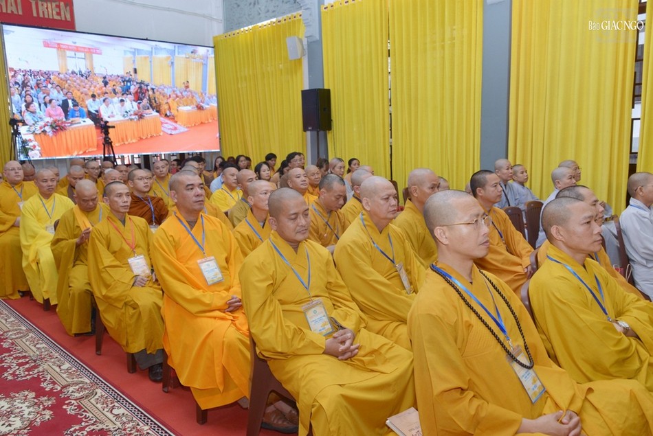 Lễ trao quyết định nhân sự Ban Phật giáo Quốc tế và Kinh Tế-Tài chính T.Ư nhiệm kỳ 2022-2027 ảnh 15