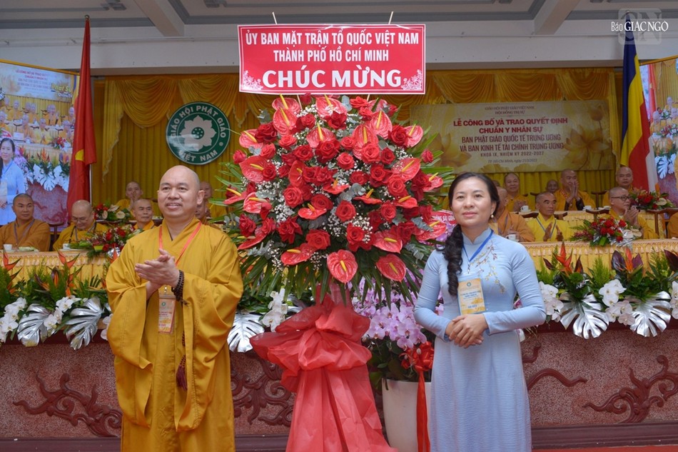 Lễ trao quyết định nhân sự Ban Phật giáo Quốc tế và Kinh Tế-Tài chính T.Ư nhiệm kỳ 2022-2027 ảnh 41